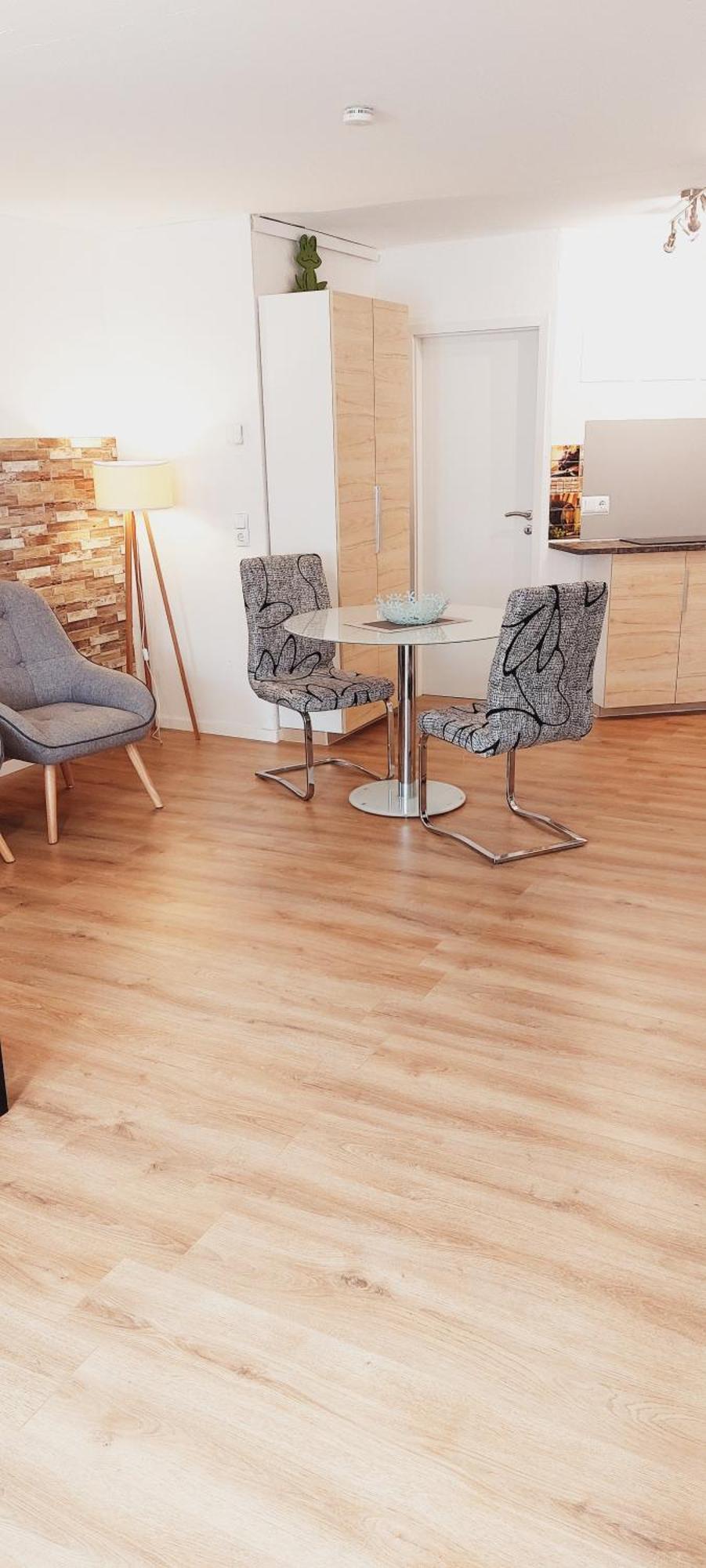 Modernes Souterrain Apartment Black Forest Mit Separatem Eingang Und Kfz-Stellplatz Бад-Дюрхайм Экстерьер фото